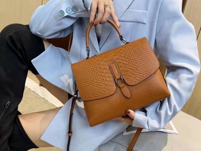 广东广州鞋包货源女包厂家货源图4